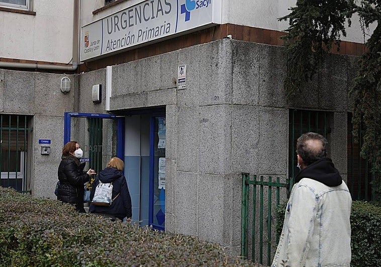 Sanidad corrige los servicios mínimos de la huelga médica en Salamanca y añade refuerzos en el turno de tarde